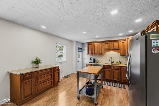 5202 Flintstone Drive, Indianapolis, IN 46237