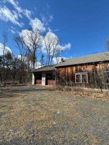 34 Colorado Ave, Greenfield, MA 01301
