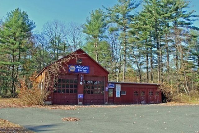 34 Colorado Ave, Greenfield, MA 01301