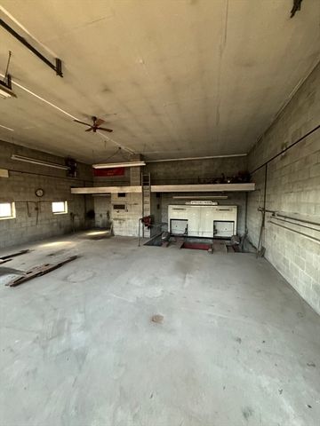 34 Colorado Ave, Greenfield, MA 01301