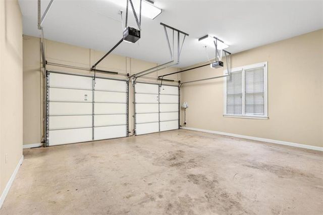 12 Somerset Lane, Cartersville, GA 30121
