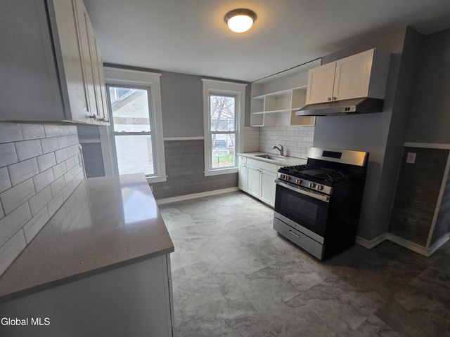 1708 Avenue A, Schenectady, NY 12308