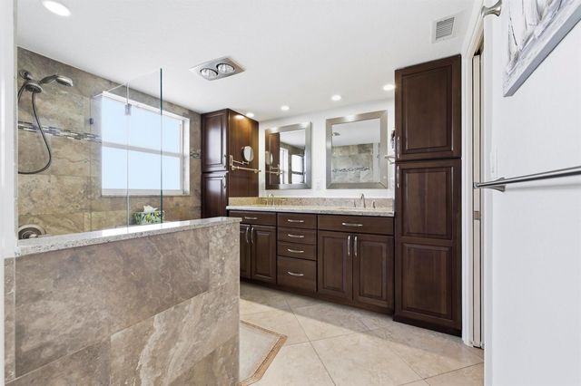 3000 NE 48th Court 406, Lighthouse Point, FL 33064