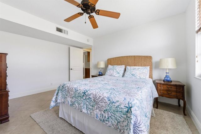 3000 NE 48th Court 406, Lighthouse Point, FL 33064