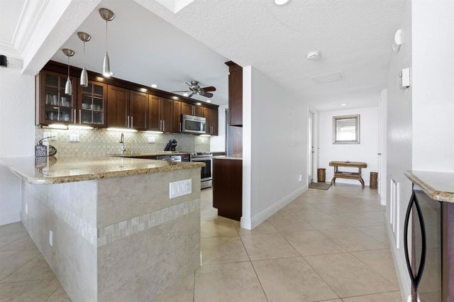 3000 NE 48th Court 406, Lighthouse Point, FL 33064