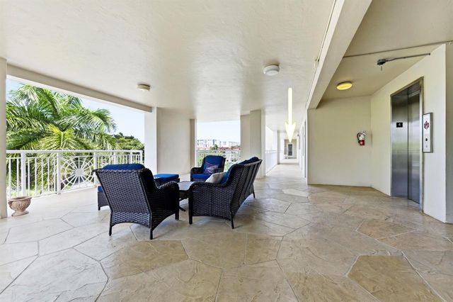 3000 NE 48th Court 406, Lighthouse Point, FL 33064