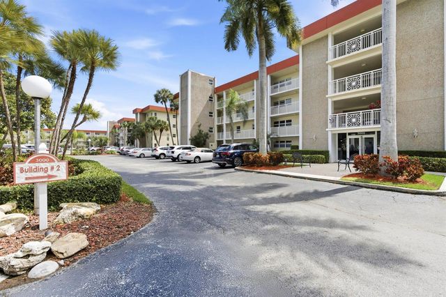 3000 NE 48th Court 406, Lighthouse Point, FL 33064