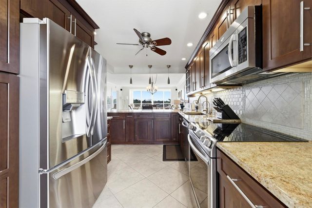 3000 NE 48th Court 406, Lighthouse Point, FL 33064
