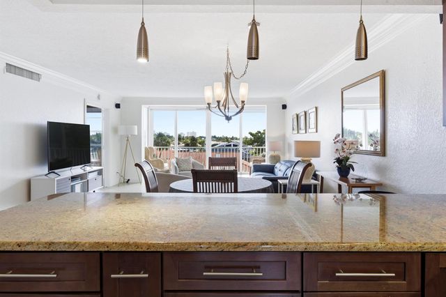 3000 NE 48th Court 406, Lighthouse Point, FL 33064