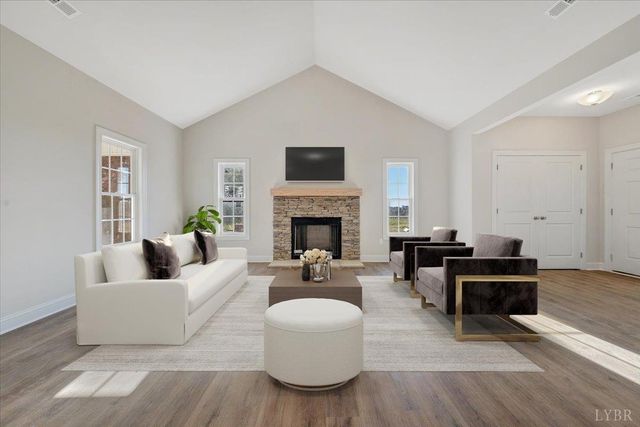 7 Snowfield Circle, Lynchburg, VA 24503