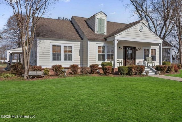 9110 Second Street, Walls, MS 38680