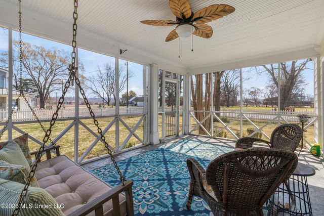 9110 Second Street, Walls, MS 38680