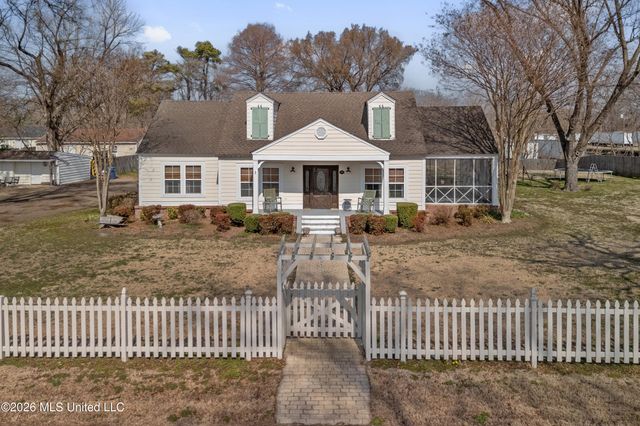 9110 Second Street, Walls, MS 38680