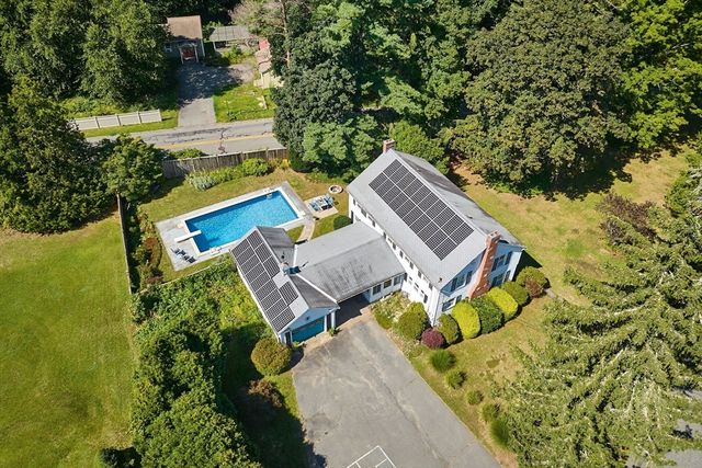 66 Glendale St, Easthampton, MA 01027