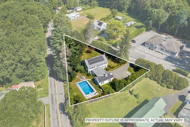 66 Glendale St, Easthampton, MA 01027