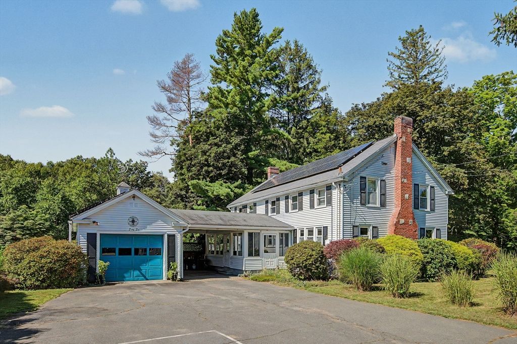 66 Glendale St, Easthampton, MA 01027