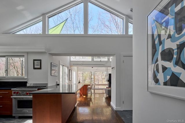 611 N Clove Road, Millbrook, NY 12545