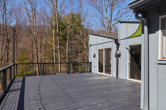 611 N Clove Road, Millbrook, NY 12545