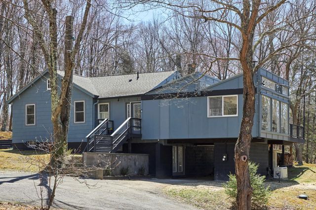 611 N Clove Road, Millbrook, NY 12545