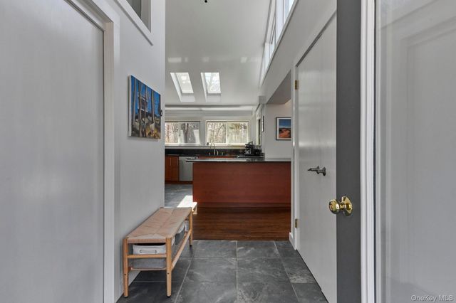 611 N Clove Road, Millbrook, NY 12545