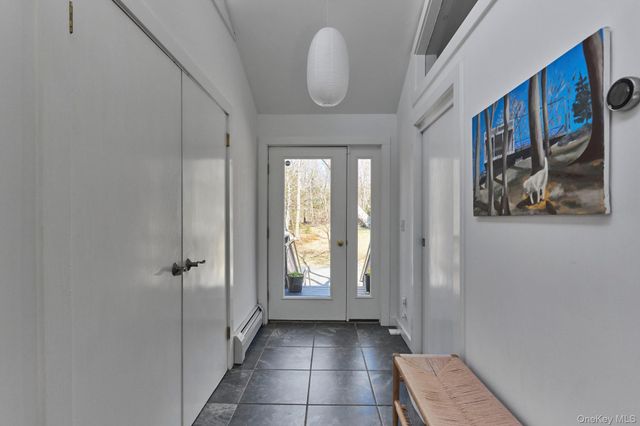 611 N Clove Road, Millbrook, NY 12545