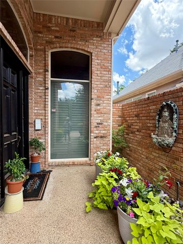 5572 Southern Hills Drive, Frisco, TX 75034