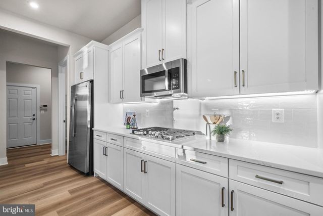 7505 MAGARITY RD, Falls Church, VA 22043