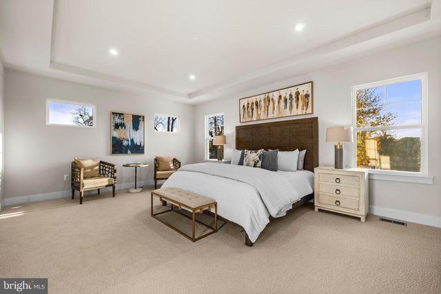 7505 MAGARITY RD, Falls Church, VA 22043