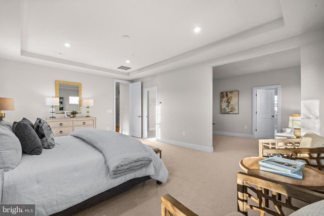 7505 MAGARITY RD, Falls Church, VA 22043