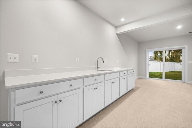 7505 MAGARITY RD, Falls Church, VA 22043