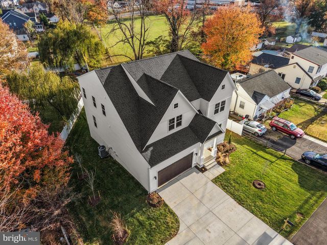 7505 MAGARITY RD, Falls Church, VA 22043