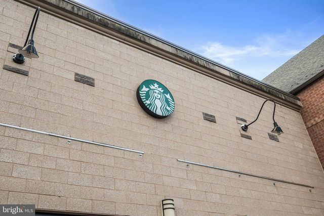 7505 MAGARITY RD, Falls Church, VA 22043