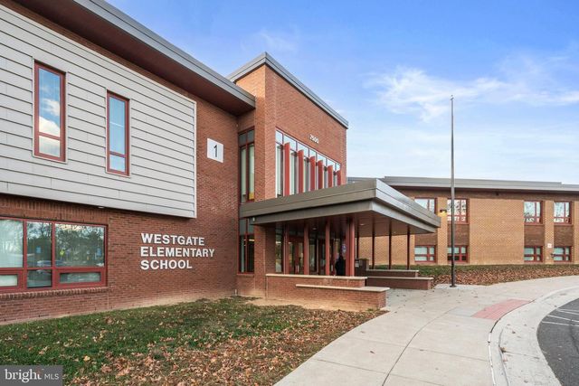 7505 MAGARITY RD, Falls Church, VA 22043