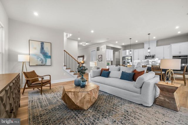 7505 MAGARITY RD, Falls Church, VA 22043