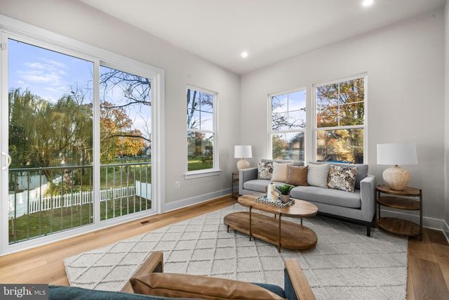 7505 MAGARITY RD, Falls Church, VA 22043