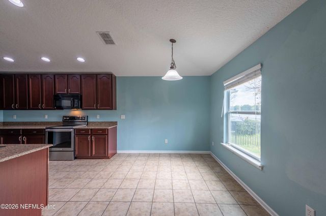 4667 PINE LAKE Drive, Middleburg, FL 32068