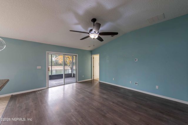 4667 PINE LAKE Drive, Middleburg, FL 32068