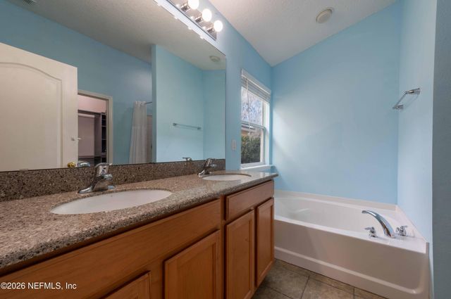 4667 PINE LAKE Drive, Middleburg, FL 32068