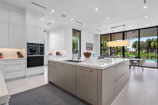 175 W Alexander Palm Road, Boca Raton, FL 33432