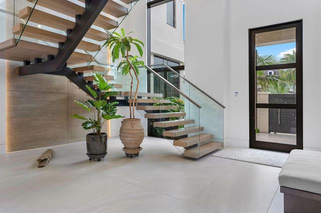 175 W Alexander Palm Road, Boca Raton, FL 33432