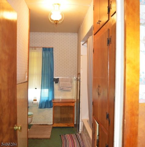 42 Fortysecond St, Readington Twp., NJ 08889