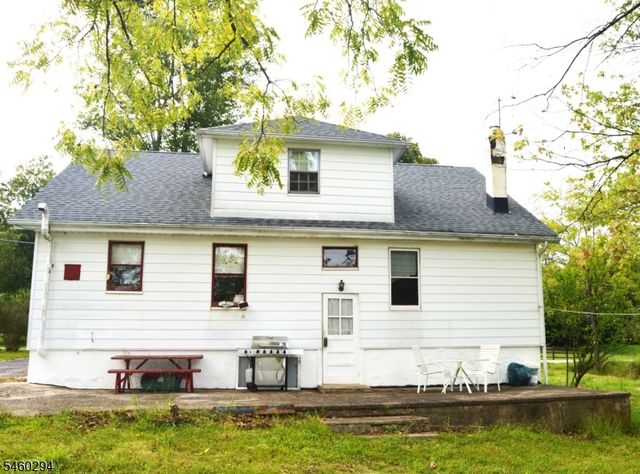 42 Fortysecond St, Readington Twp., NJ 08889