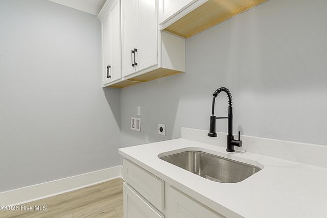 8876 Nottoway Avenue NW, Calabash, NC 28467