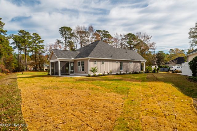 8876 Nottoway Avenue NW, Calabash, NC 28467