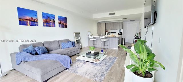 801 S Miami Ave 3402, Miami, FL 33130