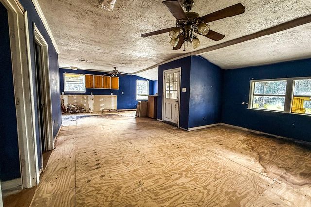 326 Thomas Lane, Trinity, TX 75862