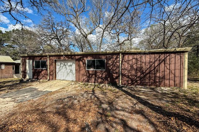 326 Thomas Lane, Trinity, TX 75862