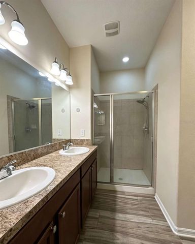 8505 BROKEN WILLOW COURT, Tampa, FL 33647