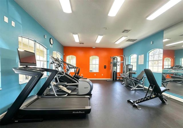 8505 BROKEN WILLOW COURT, Tampa, FL 33647