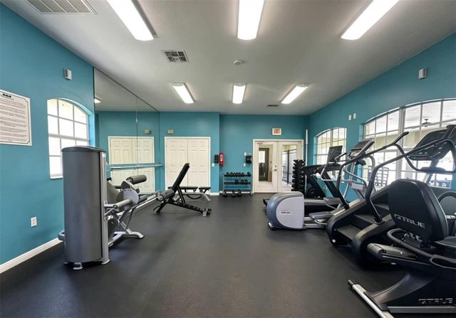 8505 BROKEN WILLOW COURT, Tampa, FL 33647